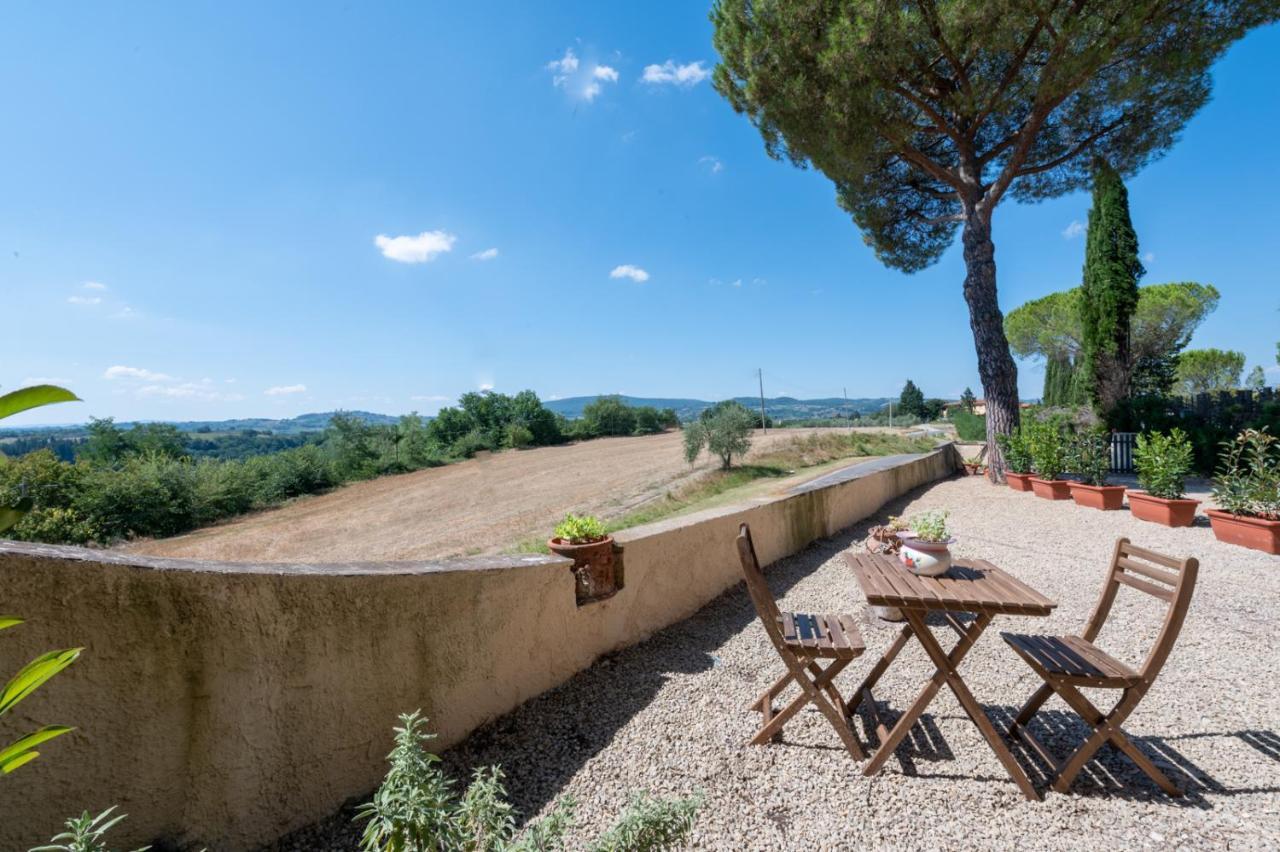Tognazzi Casa Vacanze - La Collina Di San Gimignano Bagian luar foto