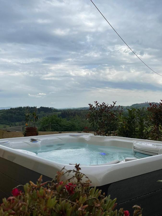 Tognazzi Casa Vacanze - La Collina Di San Gimignano Bagian luar foto